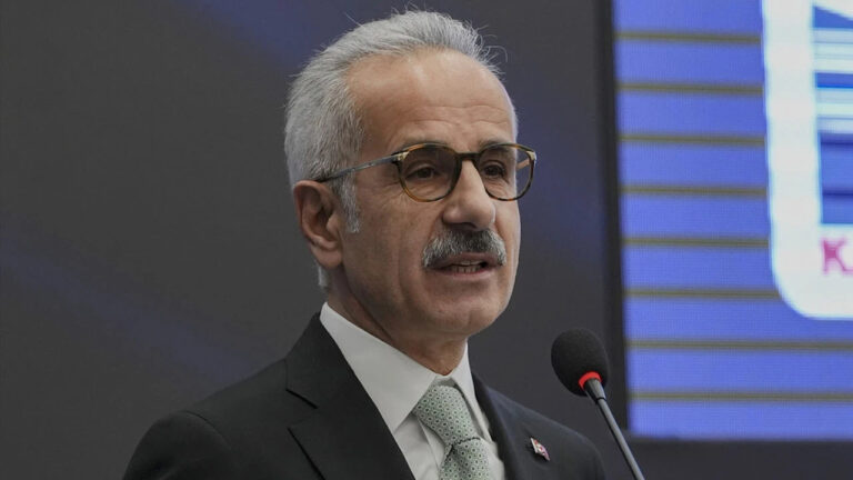 ulastirma-ve-altyapi-bakani-abdulka-ryzz_cover