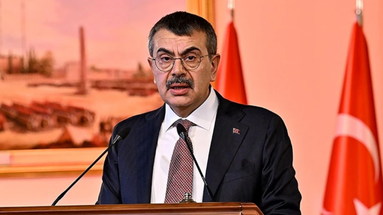 eğitim bakanı