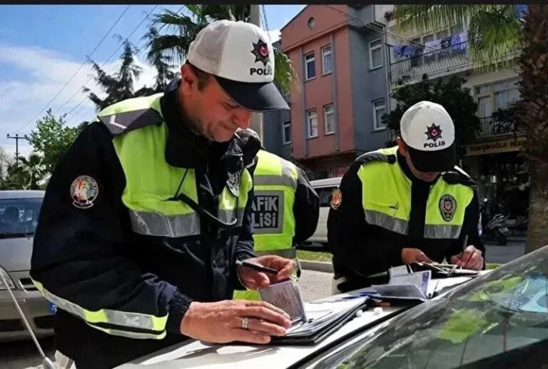 trafik polisi 9 tem